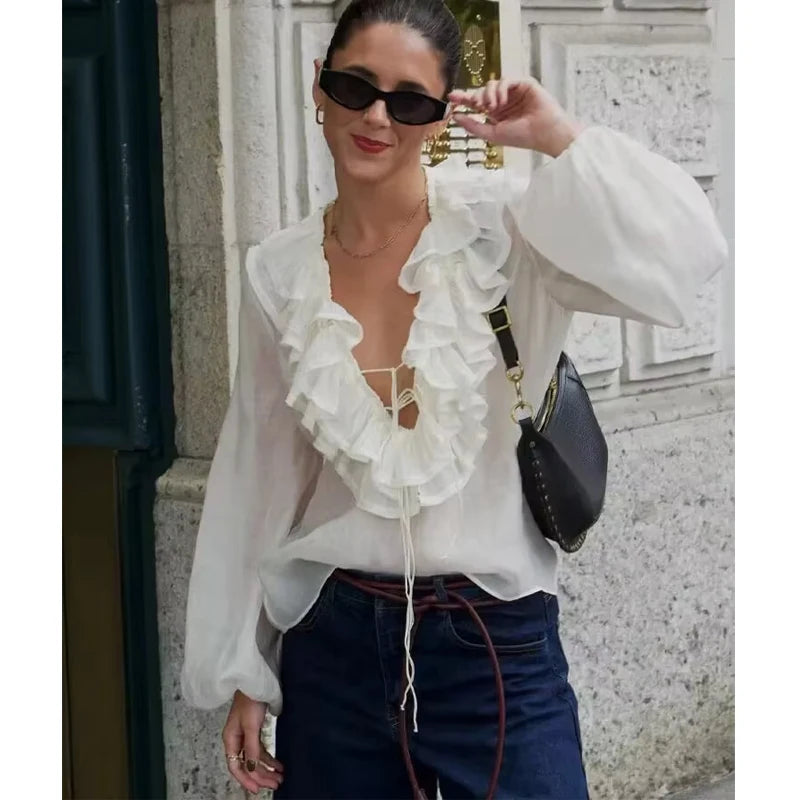 Rüschenbluse mit halbtransparentem Look